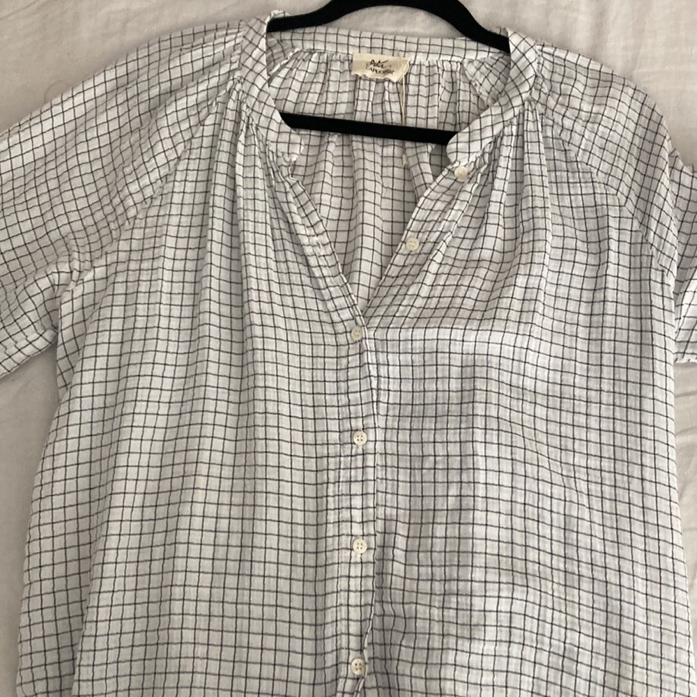 Elegant Grid Pattern Button Down Shirt - image 2